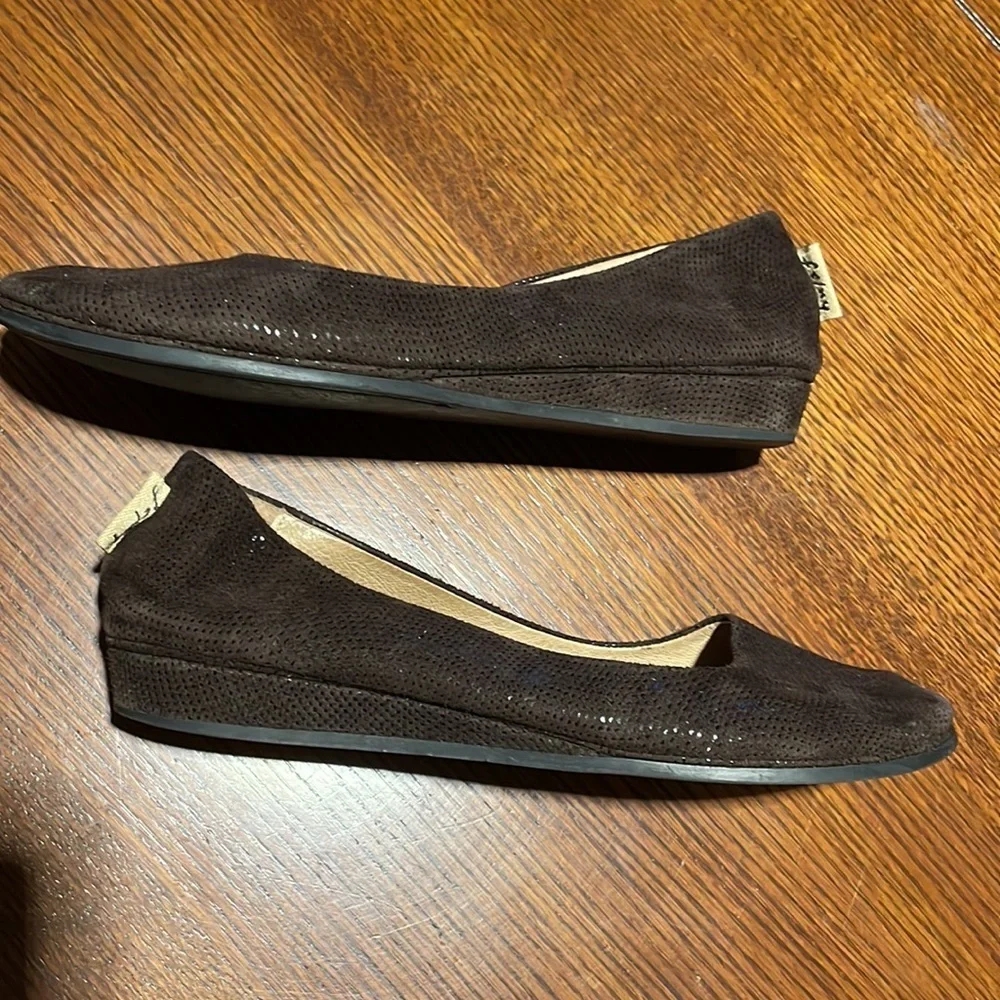 French Sole has bit